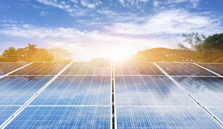Des ombrières photovoltaïques.